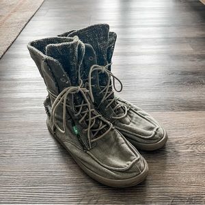 Sanuk Boots | Size 10
